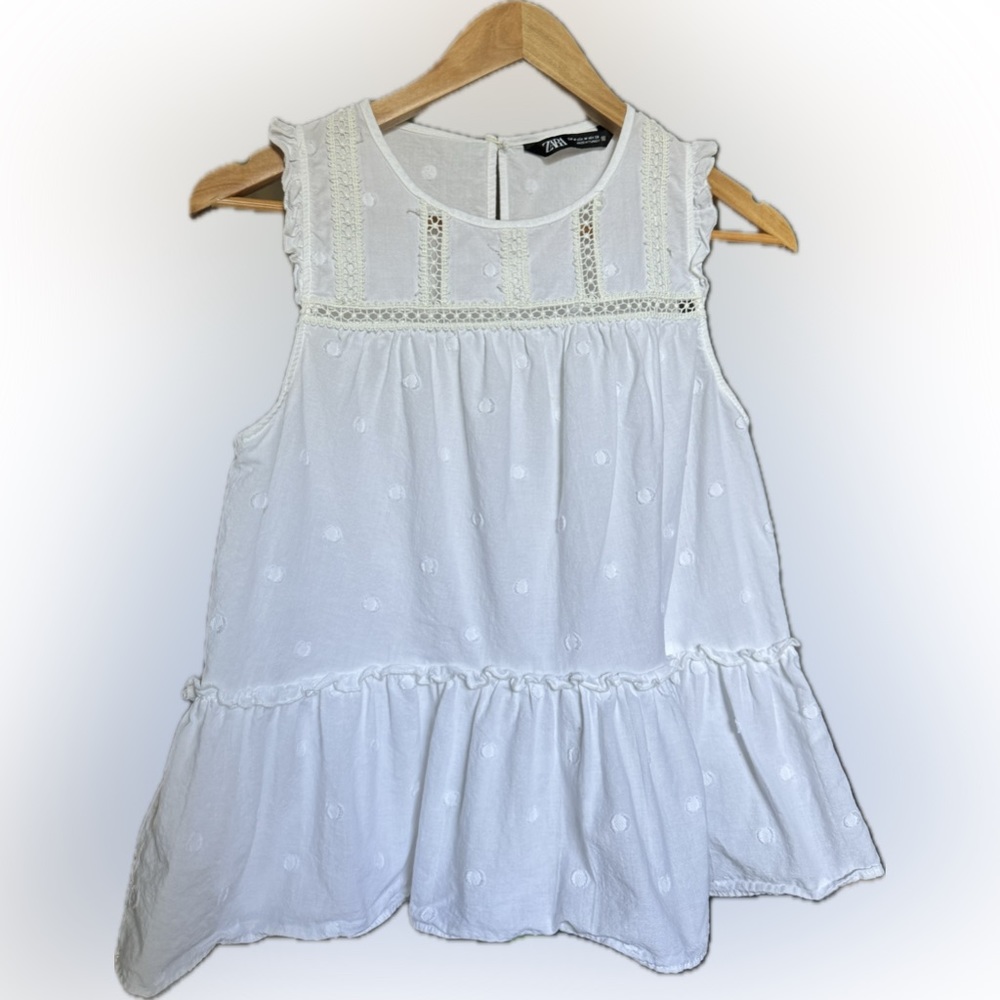 Zara Sleeveless White Ruffled Polka Dot Peplum Blouse Size M